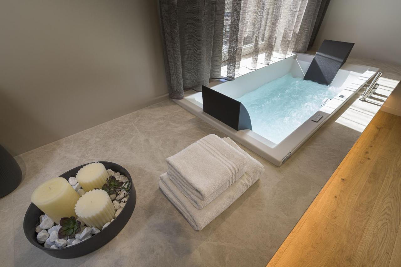 Aera Luxury Suites By Wonderful Italy คาตาเนีย ภายนอก รูปภาพ
