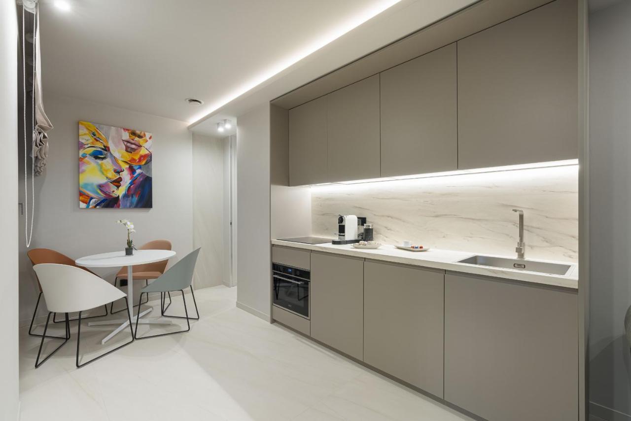 Aera Luxury Suites By Wonderful Italy คาตาเนีย ภายนอก รูปภาพ
