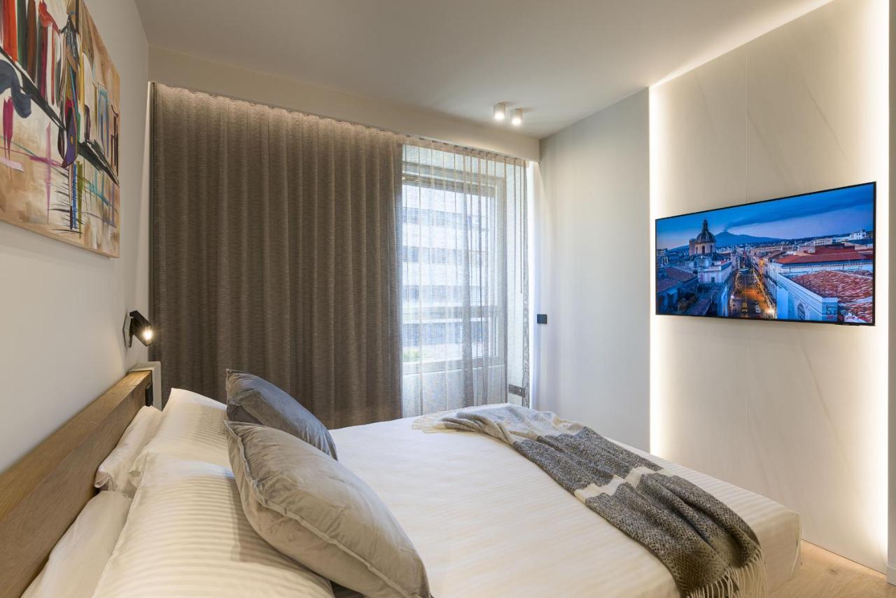 Aera Luxury Suites By Wonderful Italy คาตาเนีย ภายนอก รูปภาพ