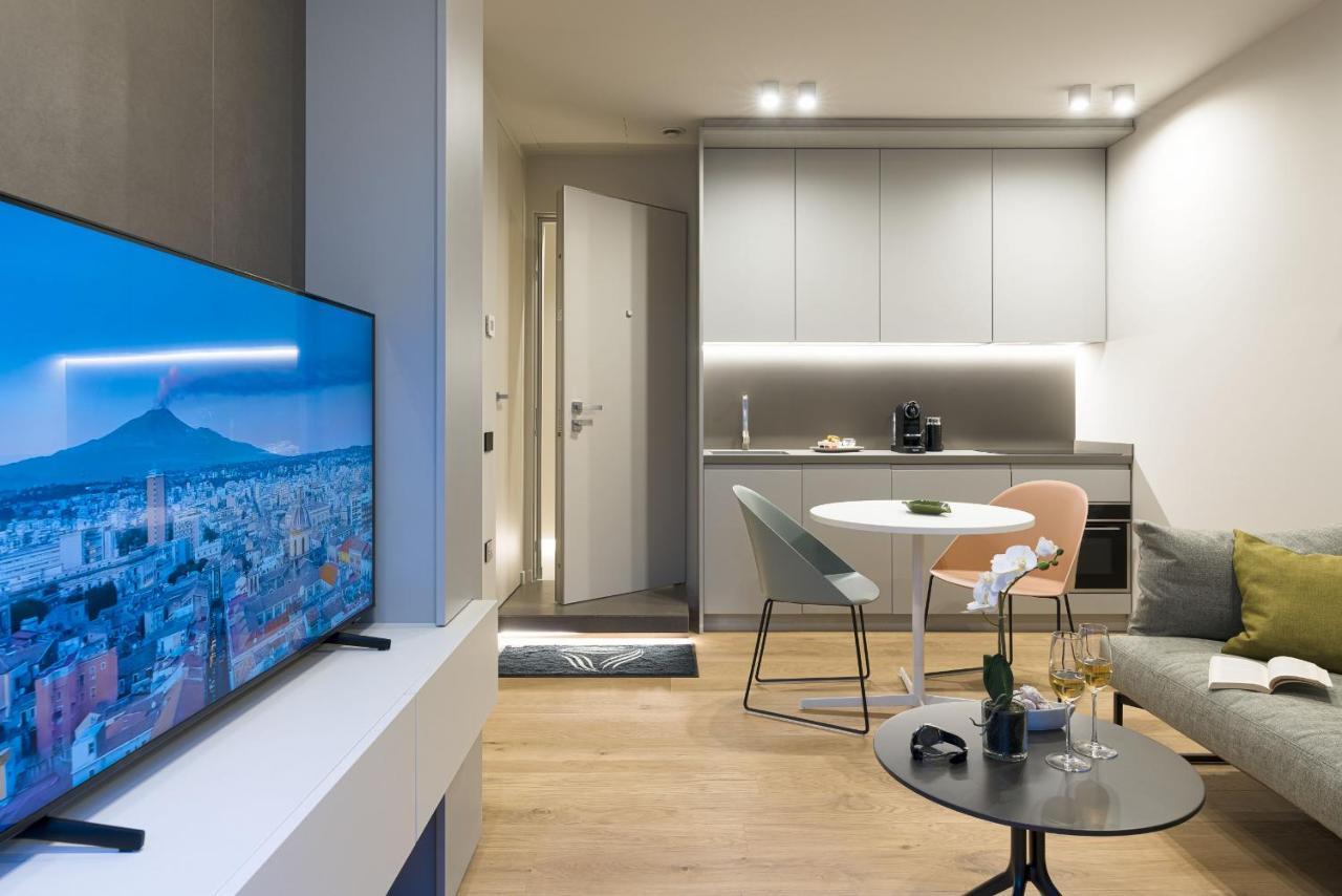 Aera Luxury Suites By Wonderful Italy คาตาเนีย ภายนอก รูปภาพ