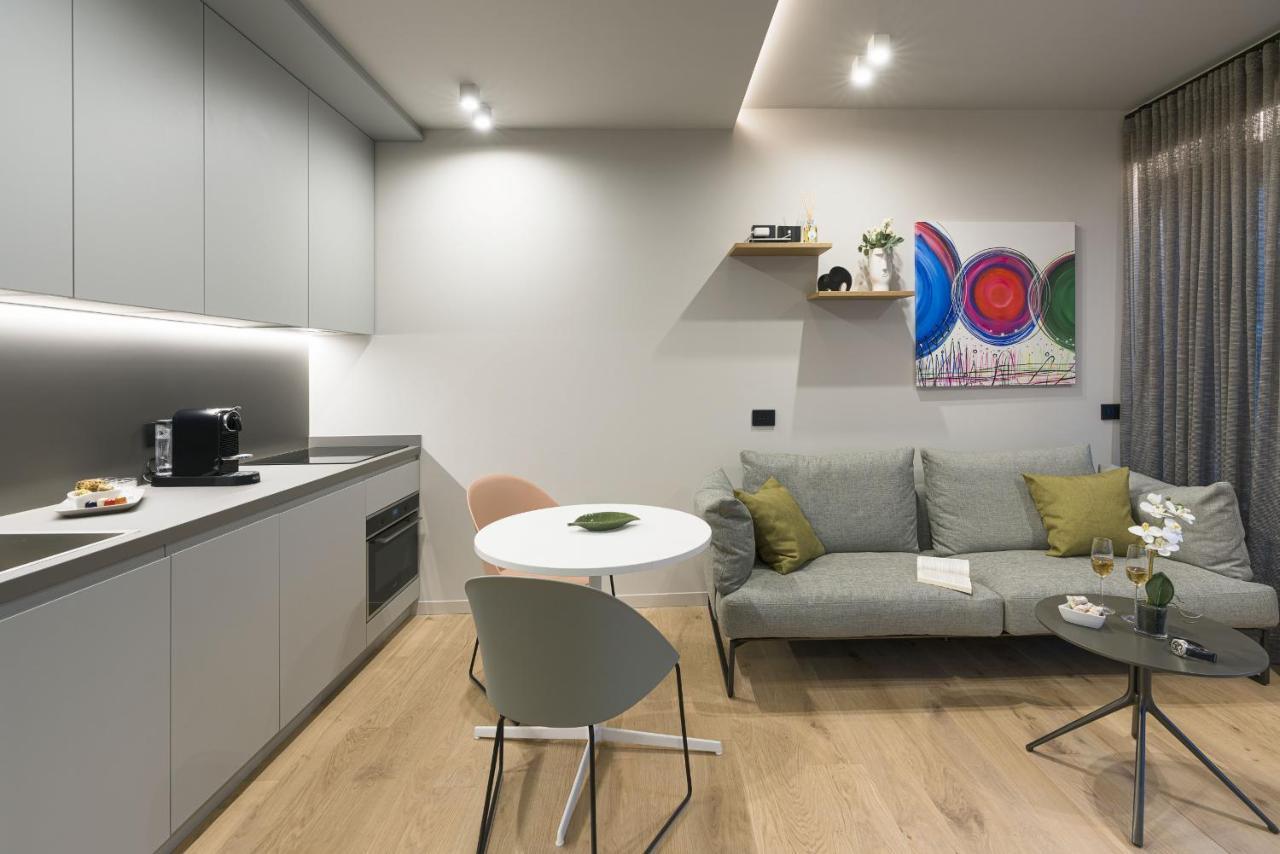 Aera Luxury Suites By Wonderful Italy คาตาเนีย ภายนอก รูปภาพ