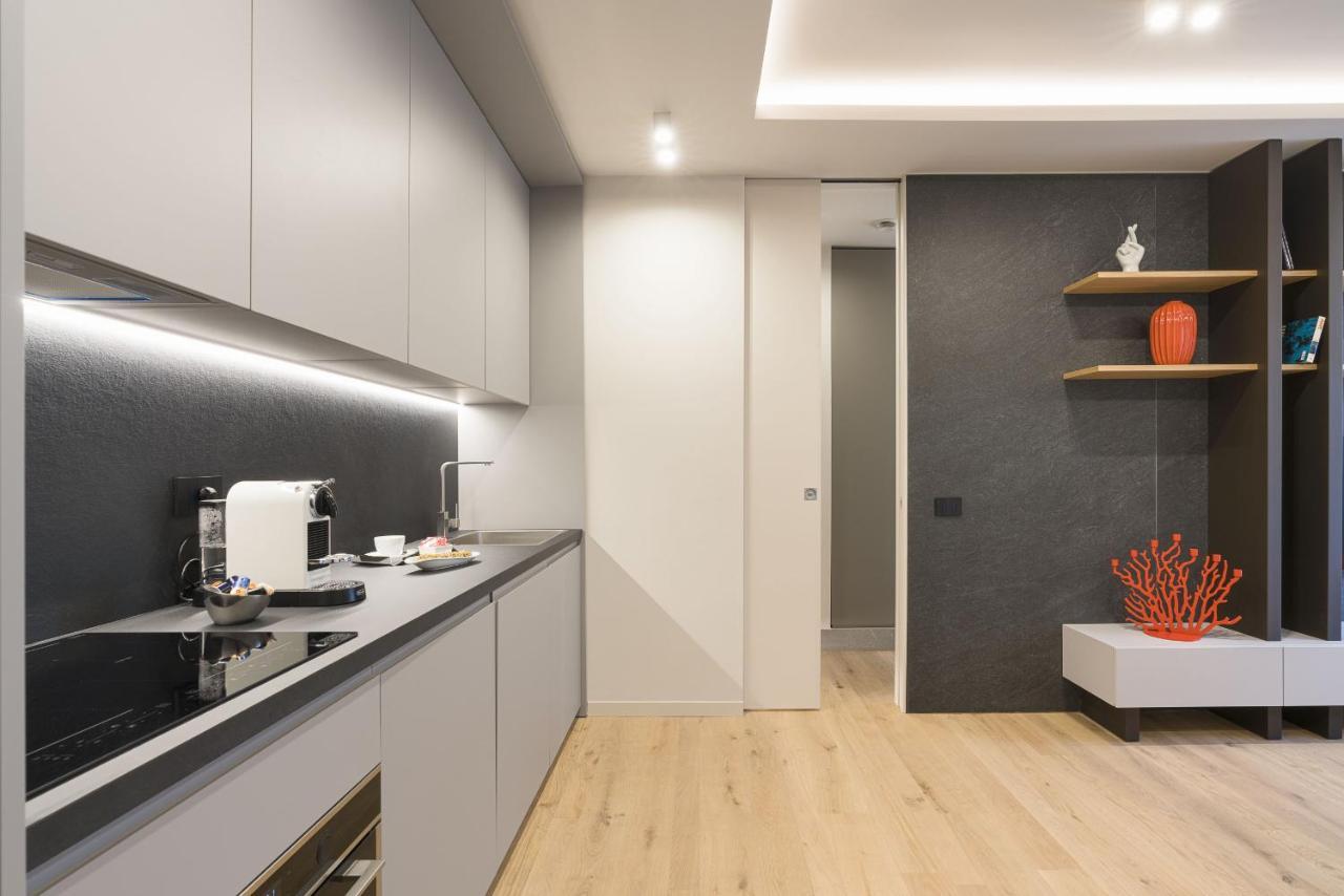 Aera Luxury Suites By Wonderful Italy คาตาเนีย ภายนอก รูปภาพ